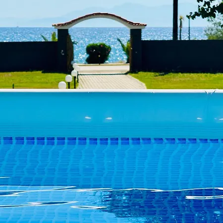 Gazonia Family Estate Maison d'hôtes