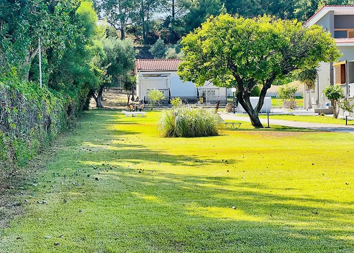 Gazonia Family Estate