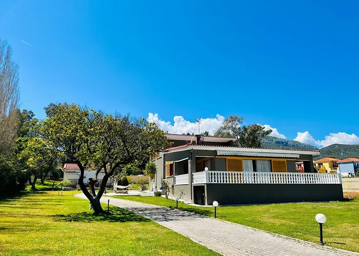 Casa de hóspedes Gazonia Family Estate