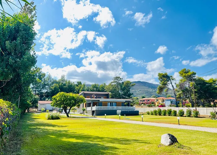 Gazonia Family Estate 4* Skala (Kefalonia)